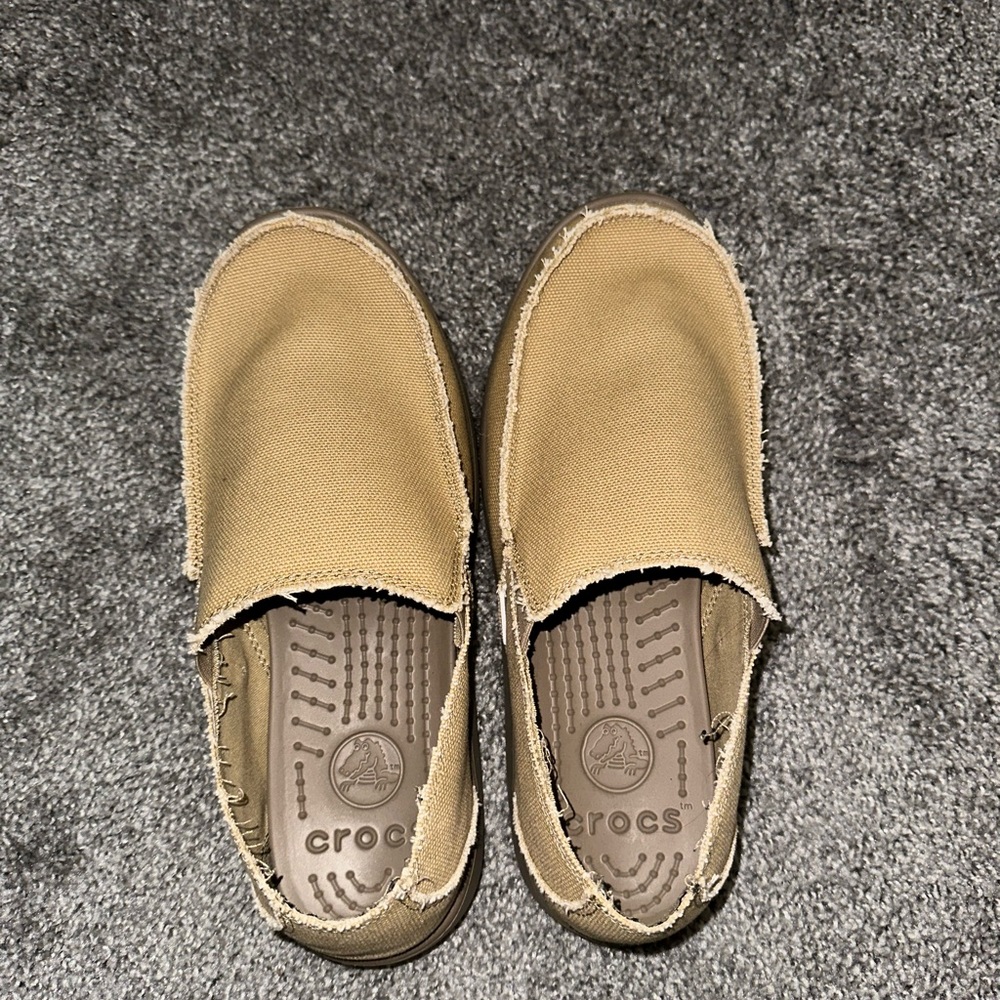 Santa Cruz men crocs